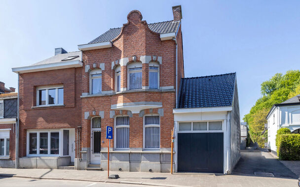 Herenhuis te koop in Grobbendonk