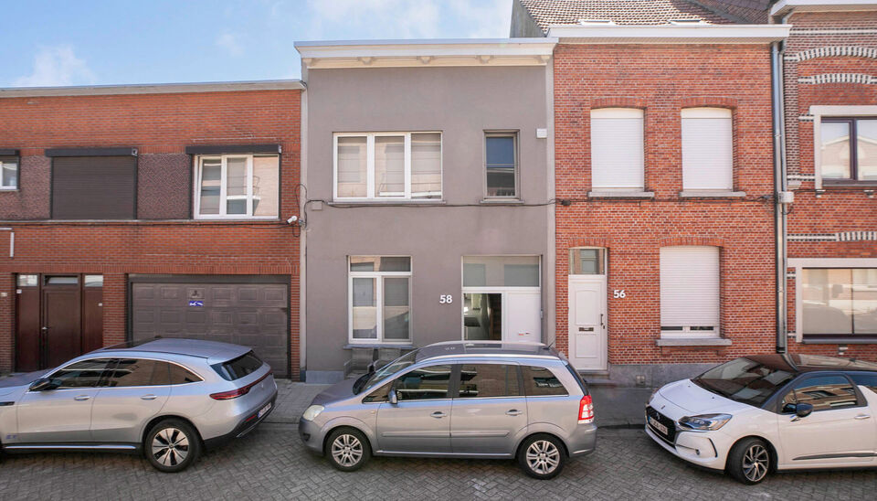 Appartementsgebouw te koop in Antwerpen Deurne