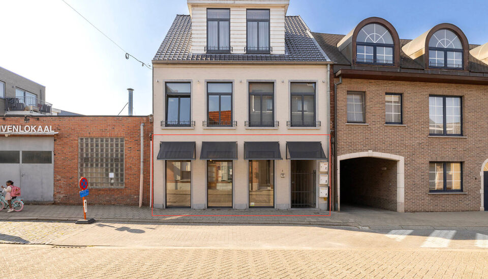 Commercieel gelijkvloers te koop in Nijlen