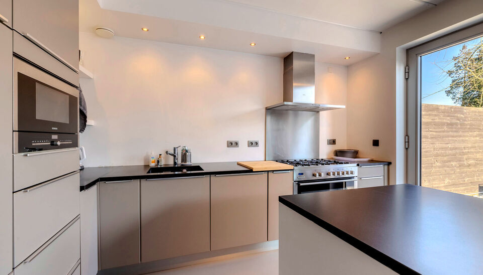 Gelijkvloerse verdieping te koop in Emblem